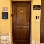 Via Neve-historical Centre Affittacamere