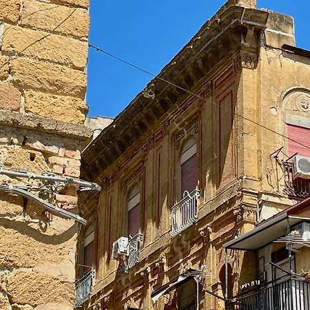 Via Neve-historical Centre Affittacamere 3*