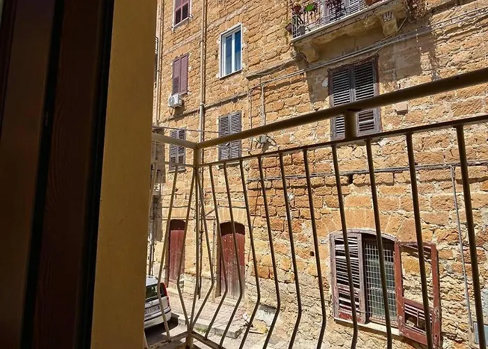 Guest house Via Neve-historical Centre 3*