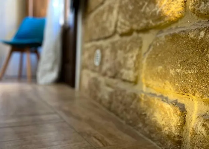 Via Neve-historical Centre Guest house 3*