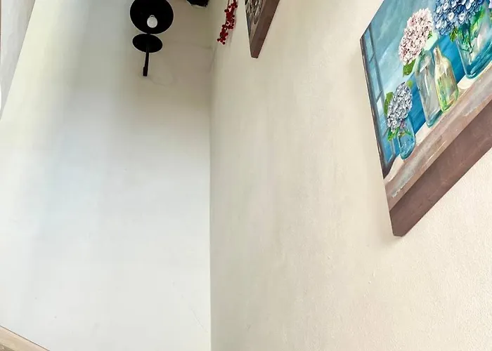 Via Neve-historical Centre 3*