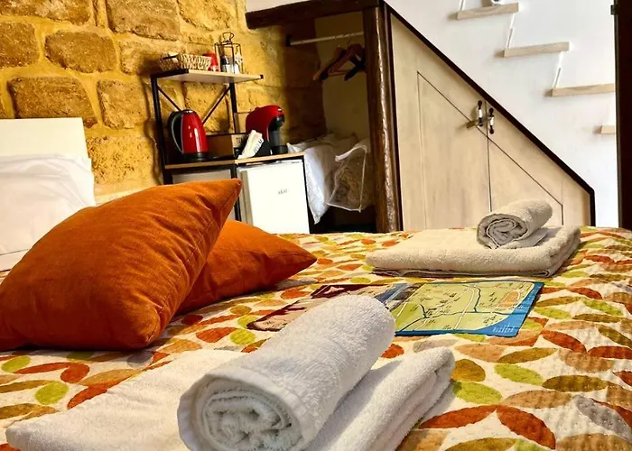 Via Neve-historical Centre 3* Agrigento