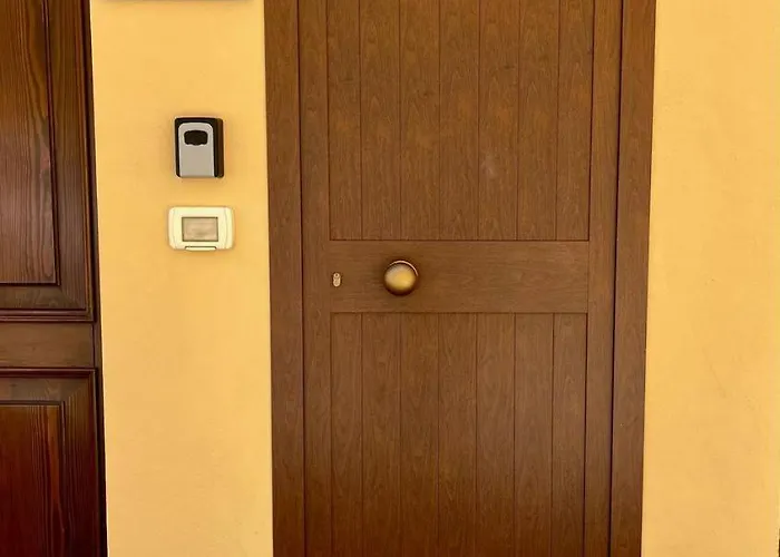 Guest house Via Neve-historical Centre 3*