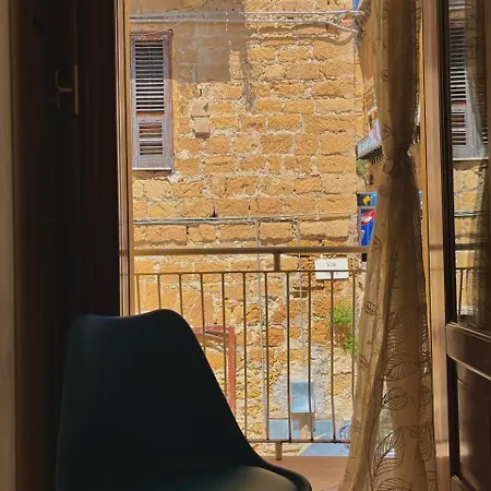 Gasthof Via Neve-historical Centre 3*