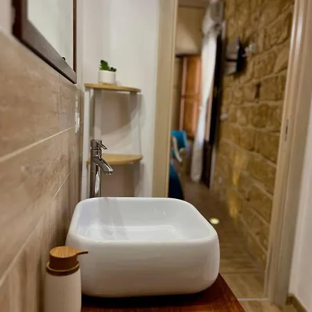 Via Neve-historical Centre Agrigent