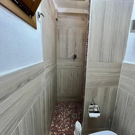 Gasthuis Via Neve-historical Centre