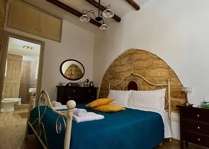 Affittacamere Via Neve-historical Centre 3*