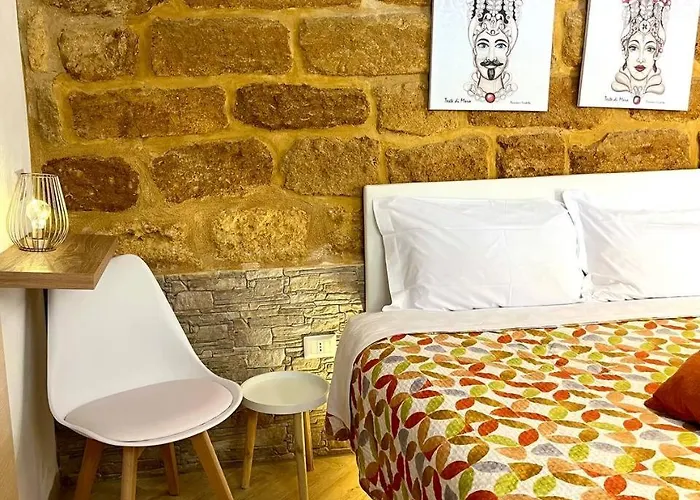 Via Neve-historical Centre 3*