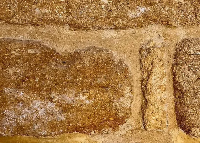 Via Neve-historical Centre